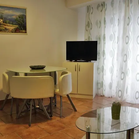 Vugica Apartment *