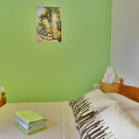 Vugica Apartment *