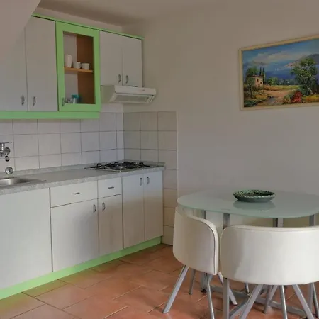 Vugica Apartment *
