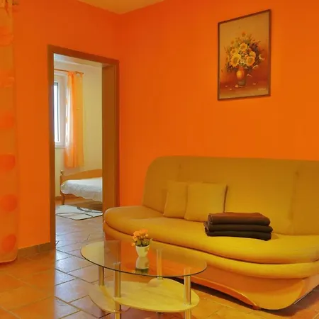 Apartment Vugica *