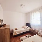 Vugica شقة سيلو