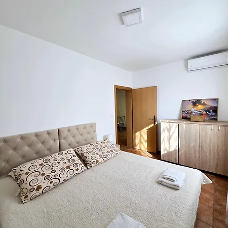 Διαμέρισμα Vugica Šilo